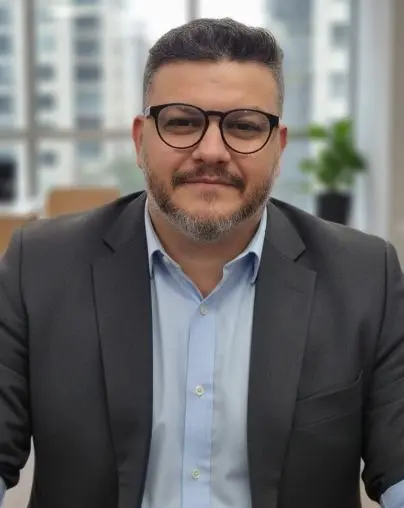 Retrato profissional do responsável técnico da Neurovida JMG